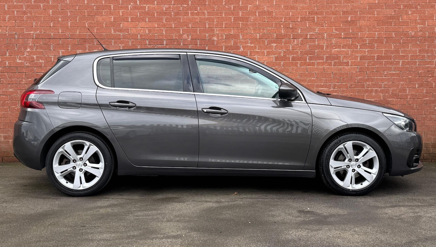 Used Peugeot 308 for sale - 77908670: Photo 3