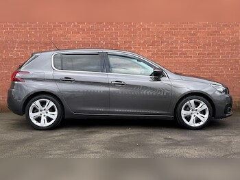 Used Peugeot 308 2018 for sale - 77908670: Photo