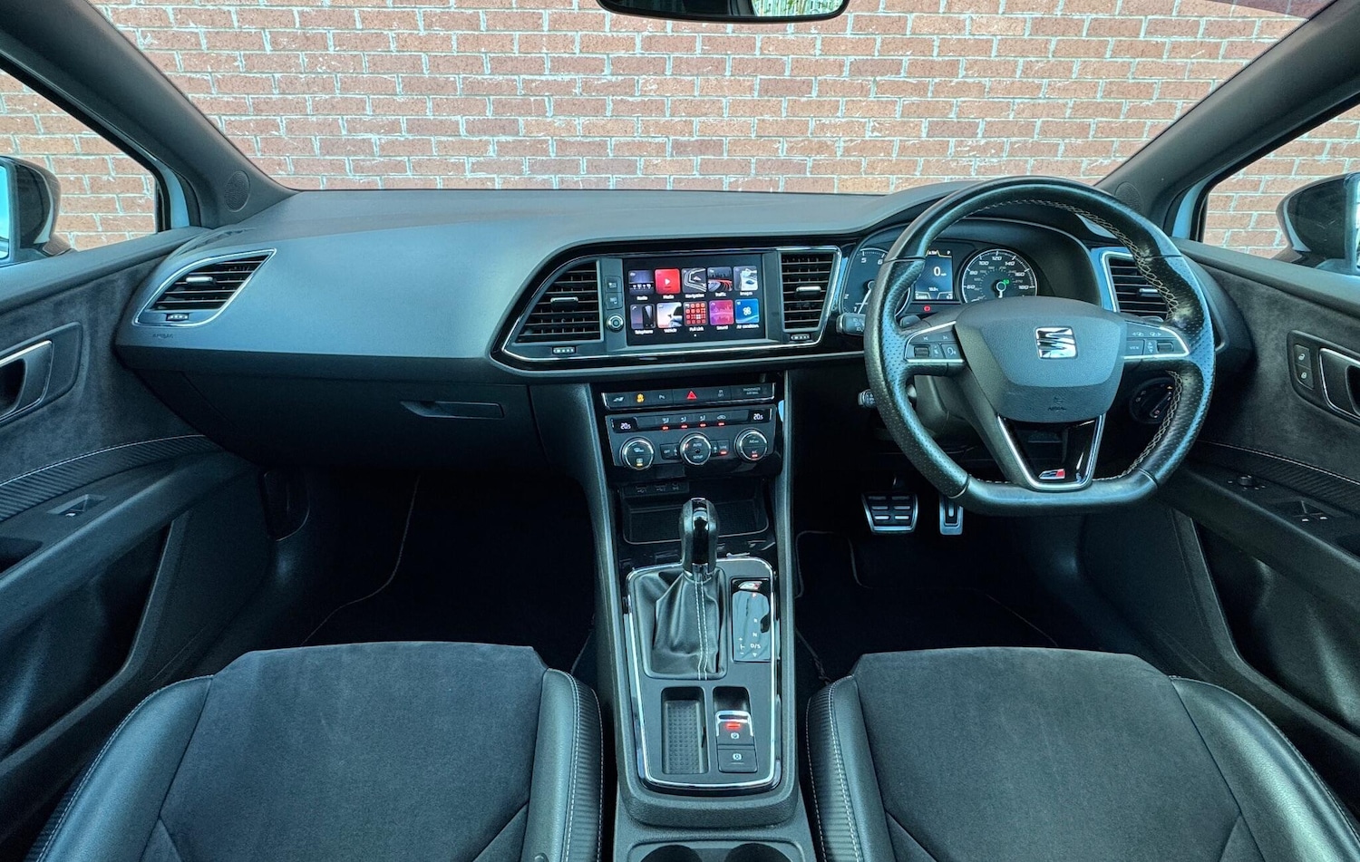 Used SEAT Leon 2018 for sale - 76398450: Photo 2