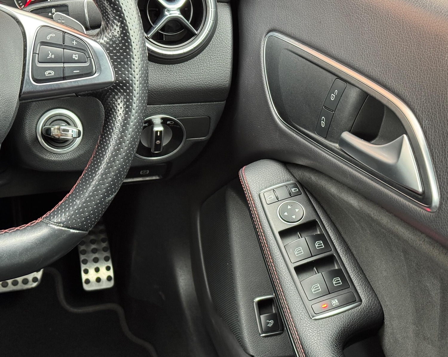 Used Mercedes-Benz CLA 2017 for sale - 76573381: Photo 30