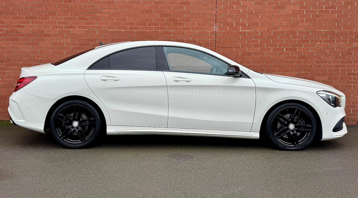 Used Mercedes-Benz CLA 2017 for sale - 76573381: Photo 4
