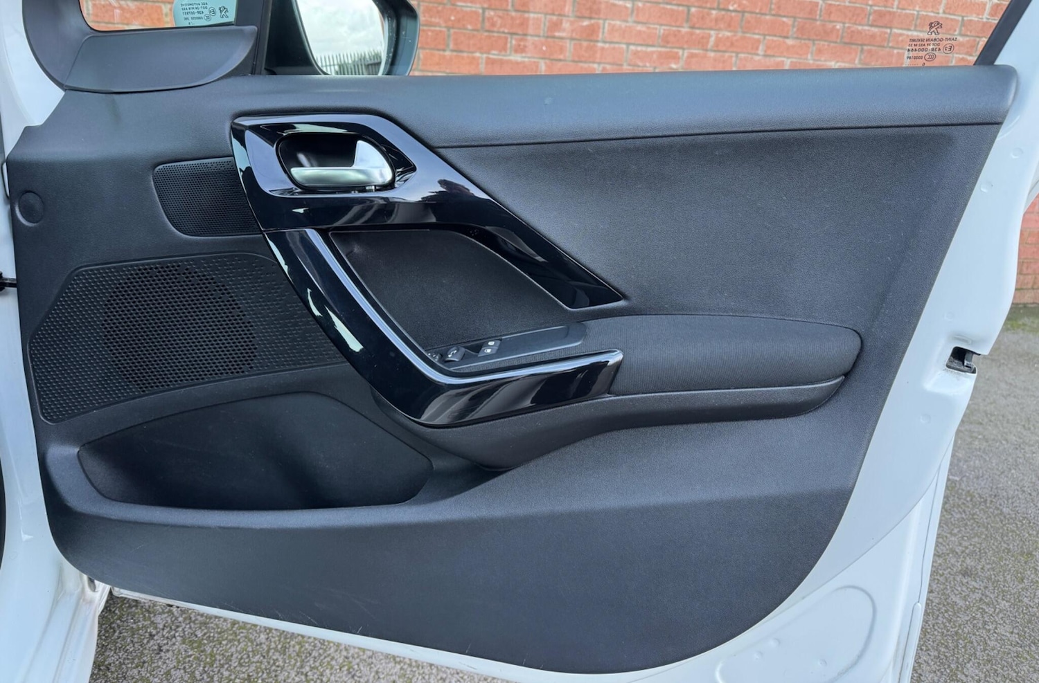 Used Peugeot 208 2016 for sale - 77613066: Photo 12