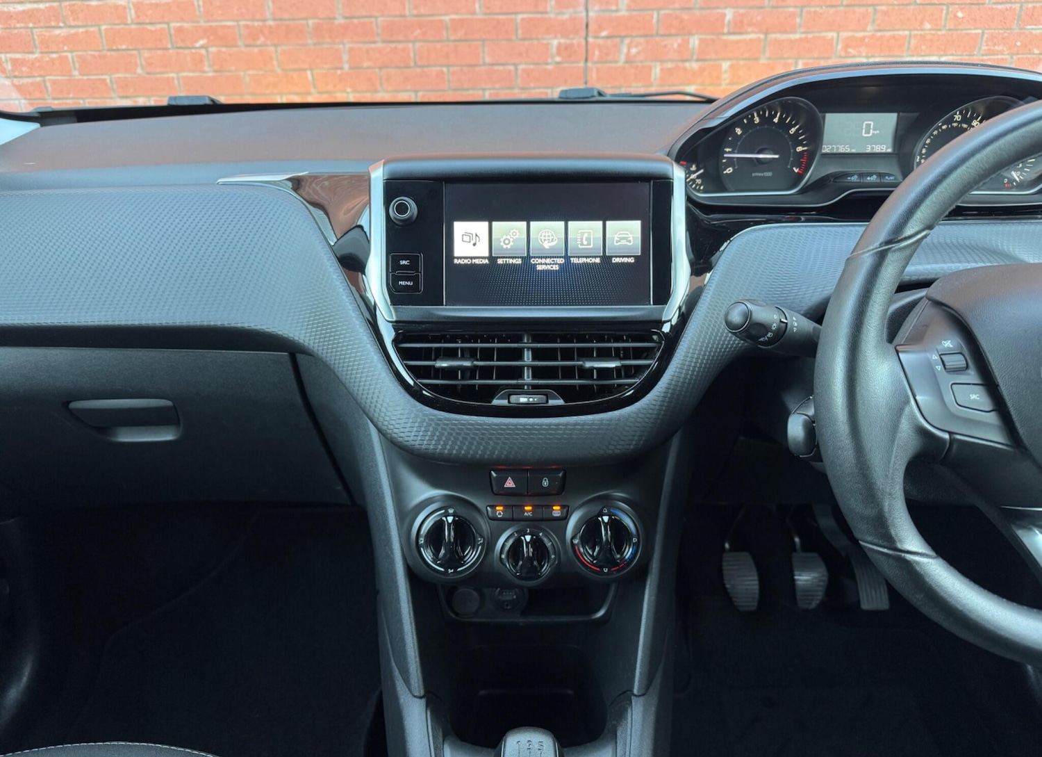 Used Peugeot 208 2016 for sale - 77613066: Photo 16