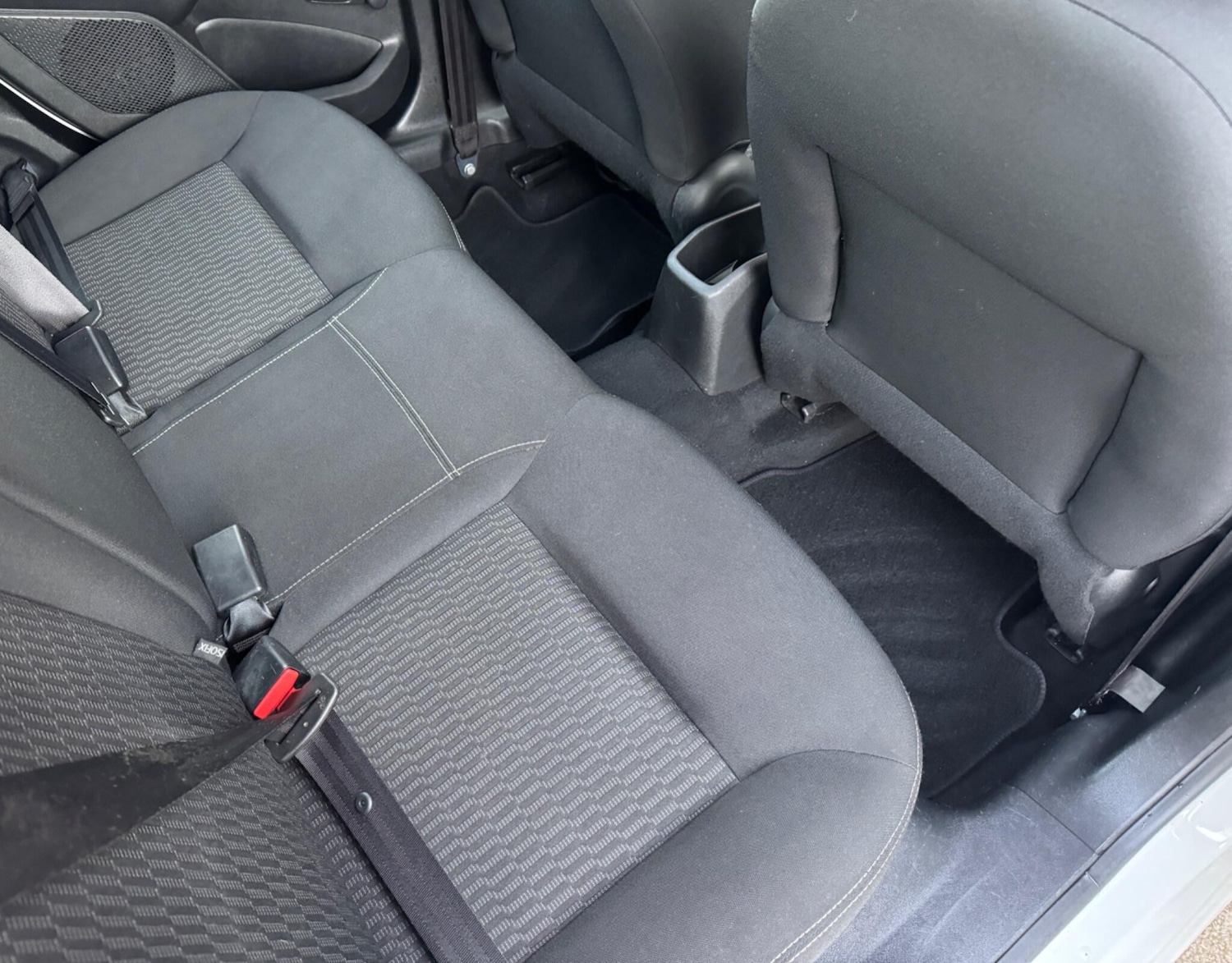 Used Peugeot 208 2016 for sale - 77613066: Photo 25