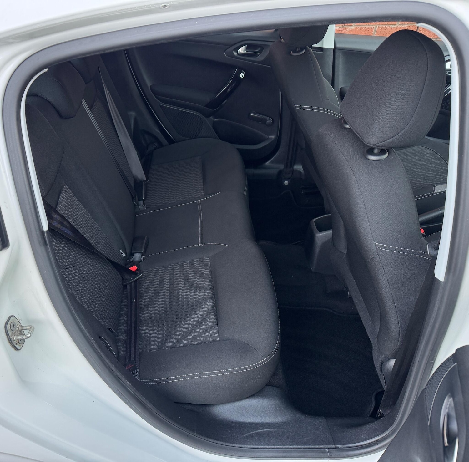 Used Peugeot 208 2016 for sale - 77613066: Photo 26