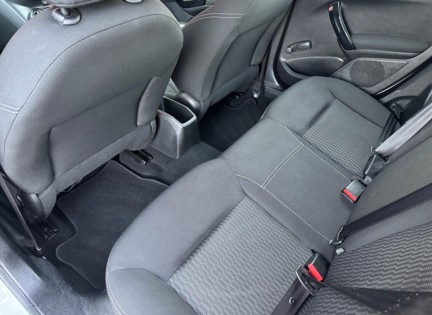 Used Peugeot 208 2016 for sale - 77613066: Photo 32