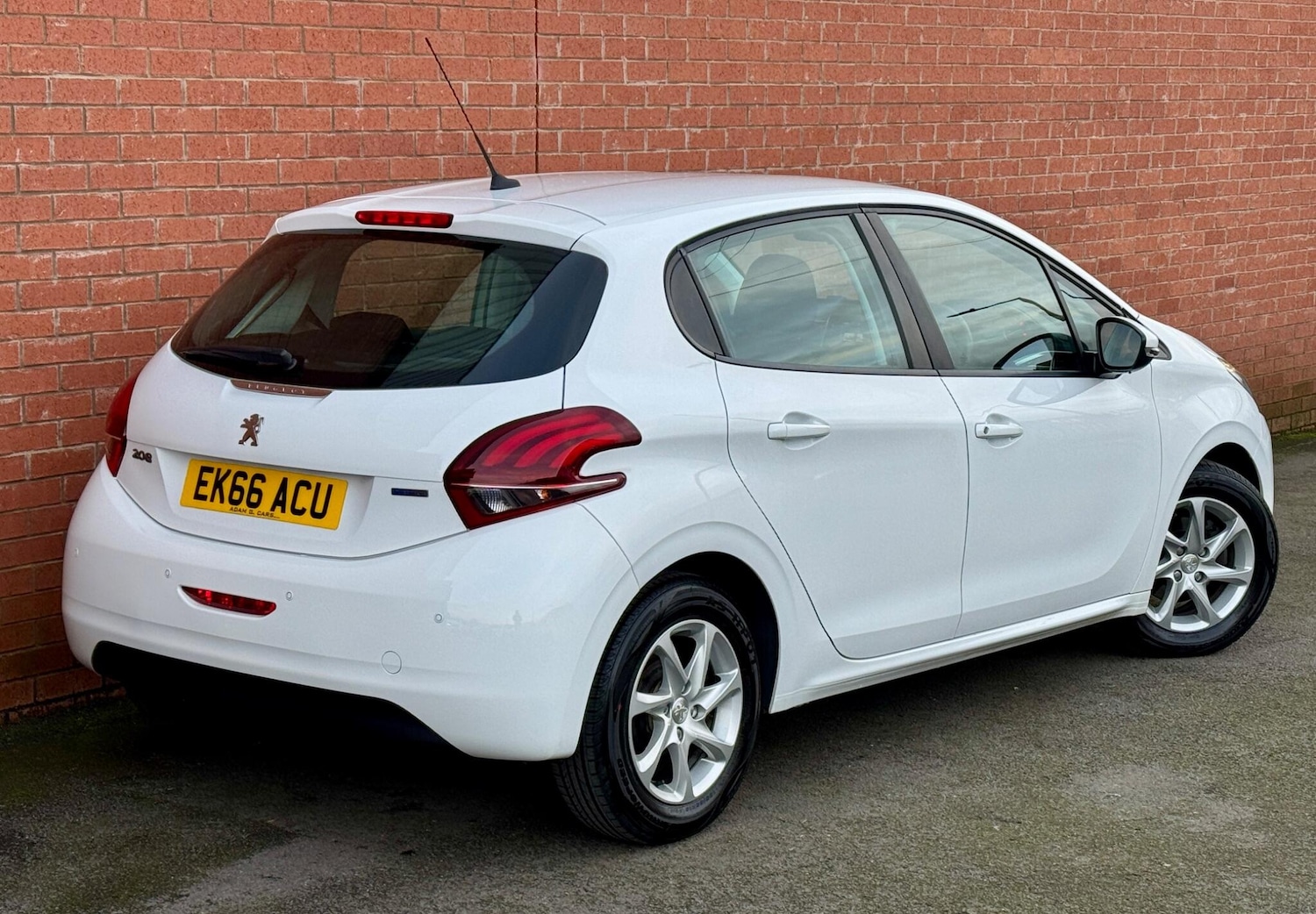 Used Peugeot 208 2016 for sale - 77613066: Photo 4