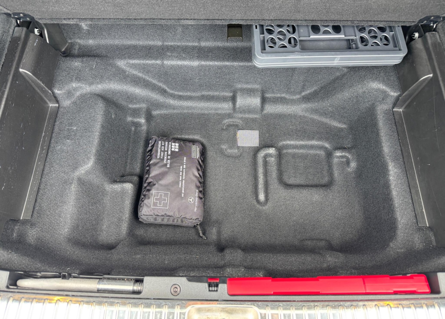 Used Mercedes-Benz E Class for sale - 77737302: Photo 11