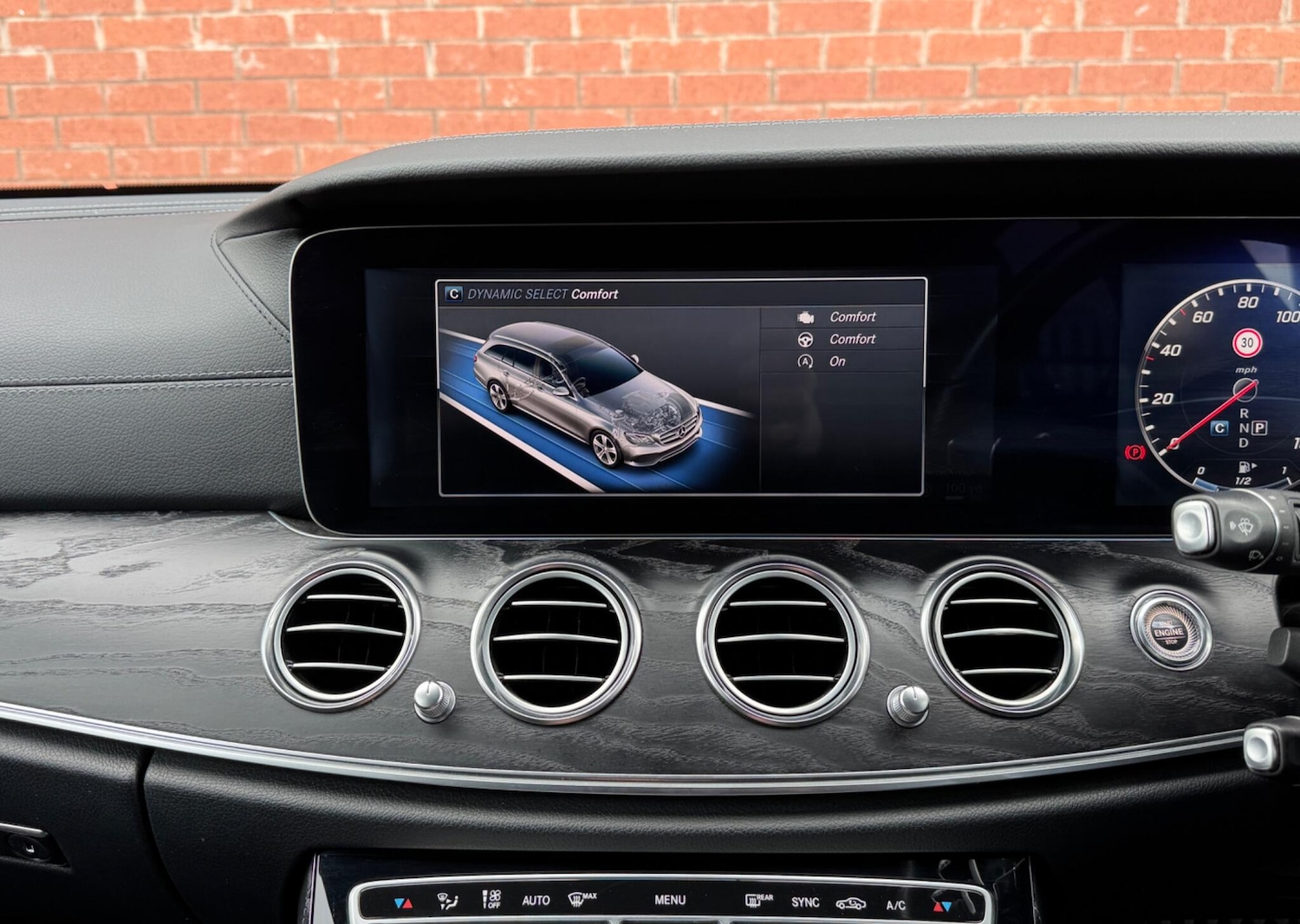 Used Mercedes-Benz E Class for sale - 77737302: Photo 25