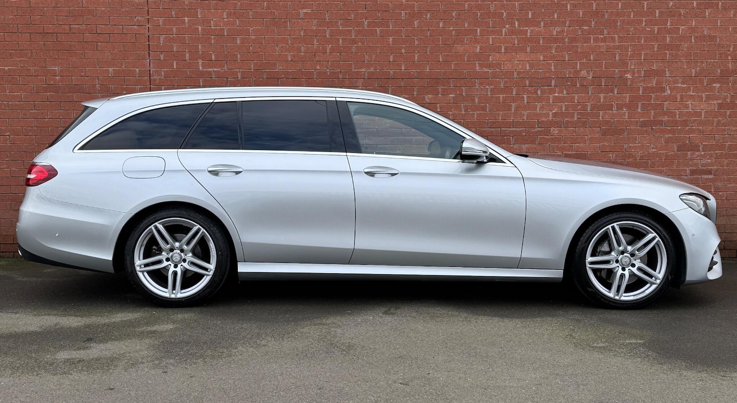 Used Mercedes-Benz E Class for sale - 77737302: Photo 3