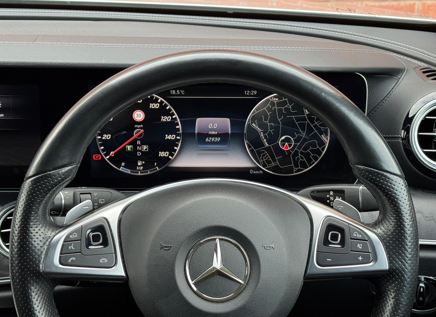 Used Mercedes-Benz E Class for sale - 77737302: Photo 32