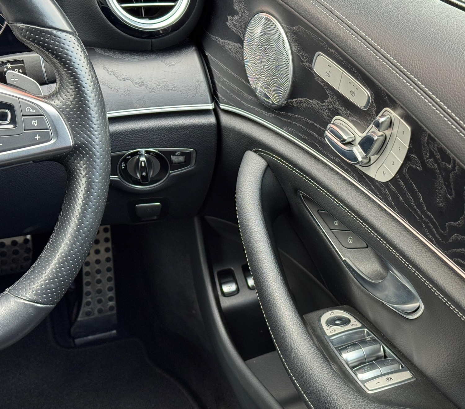 Used Mercedes-Benz E Class for sale - 77737302: Photo 33