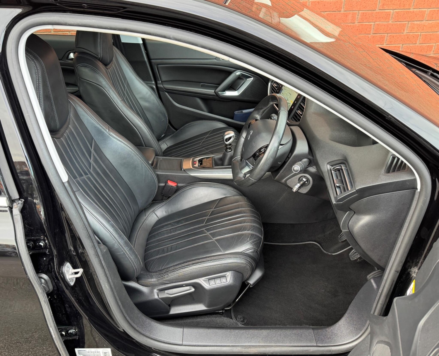 Used Peugeot 308 2014 for sale - 77191777: Photo 15