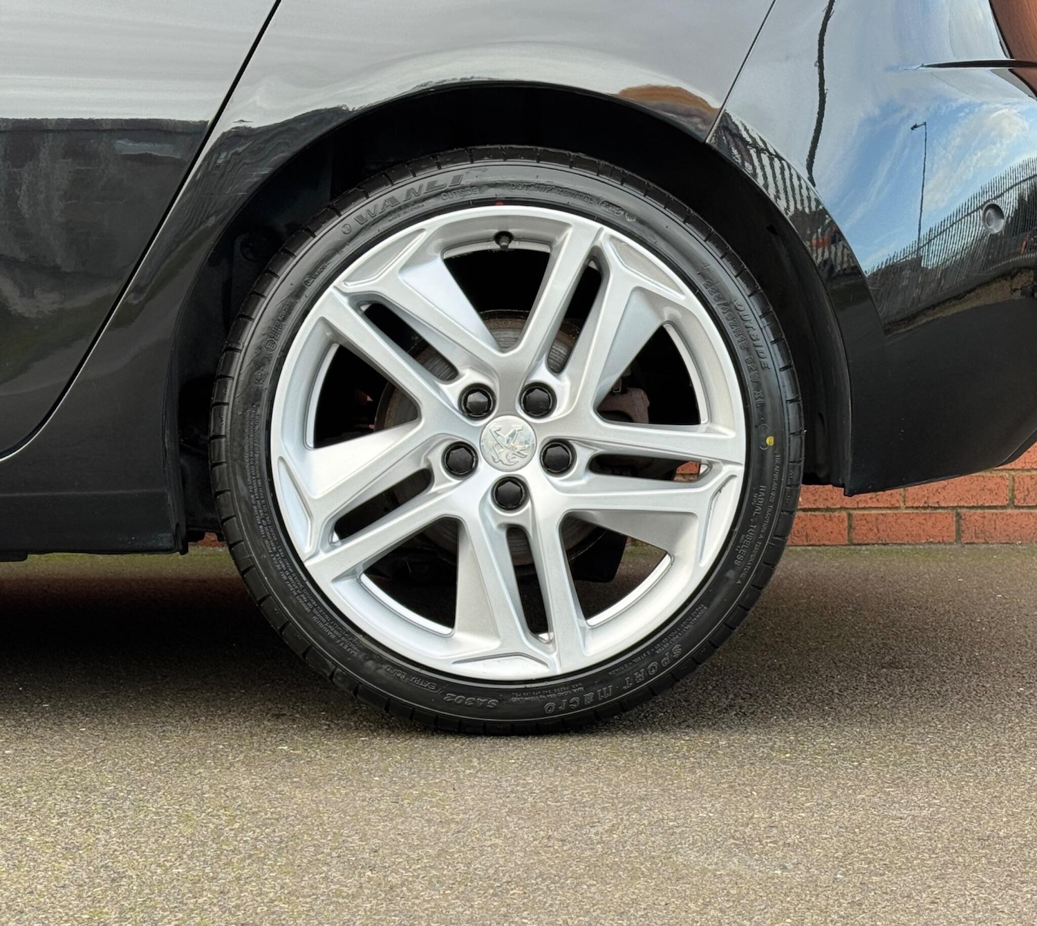 Used Peugeot 308 2014 for sale - 77191777: Photo 43