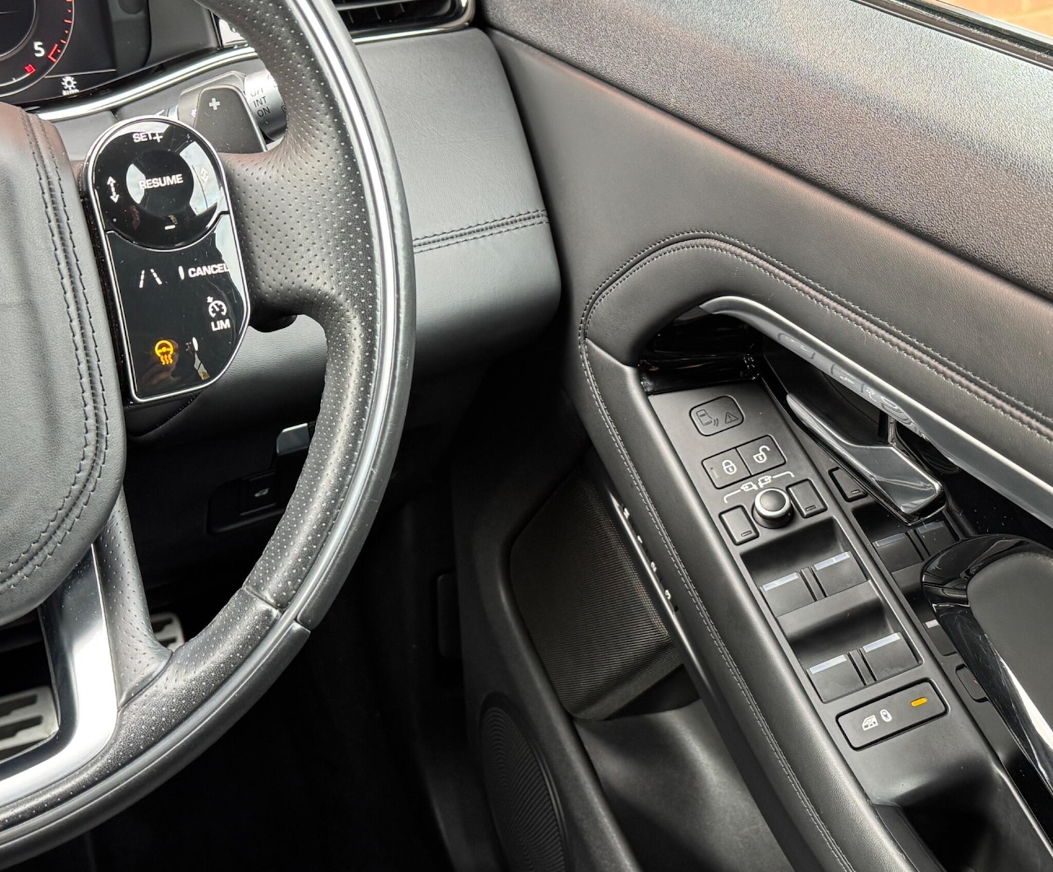 Used Land Rover Range Rover Evoque for sale - 77670911: Photo 38