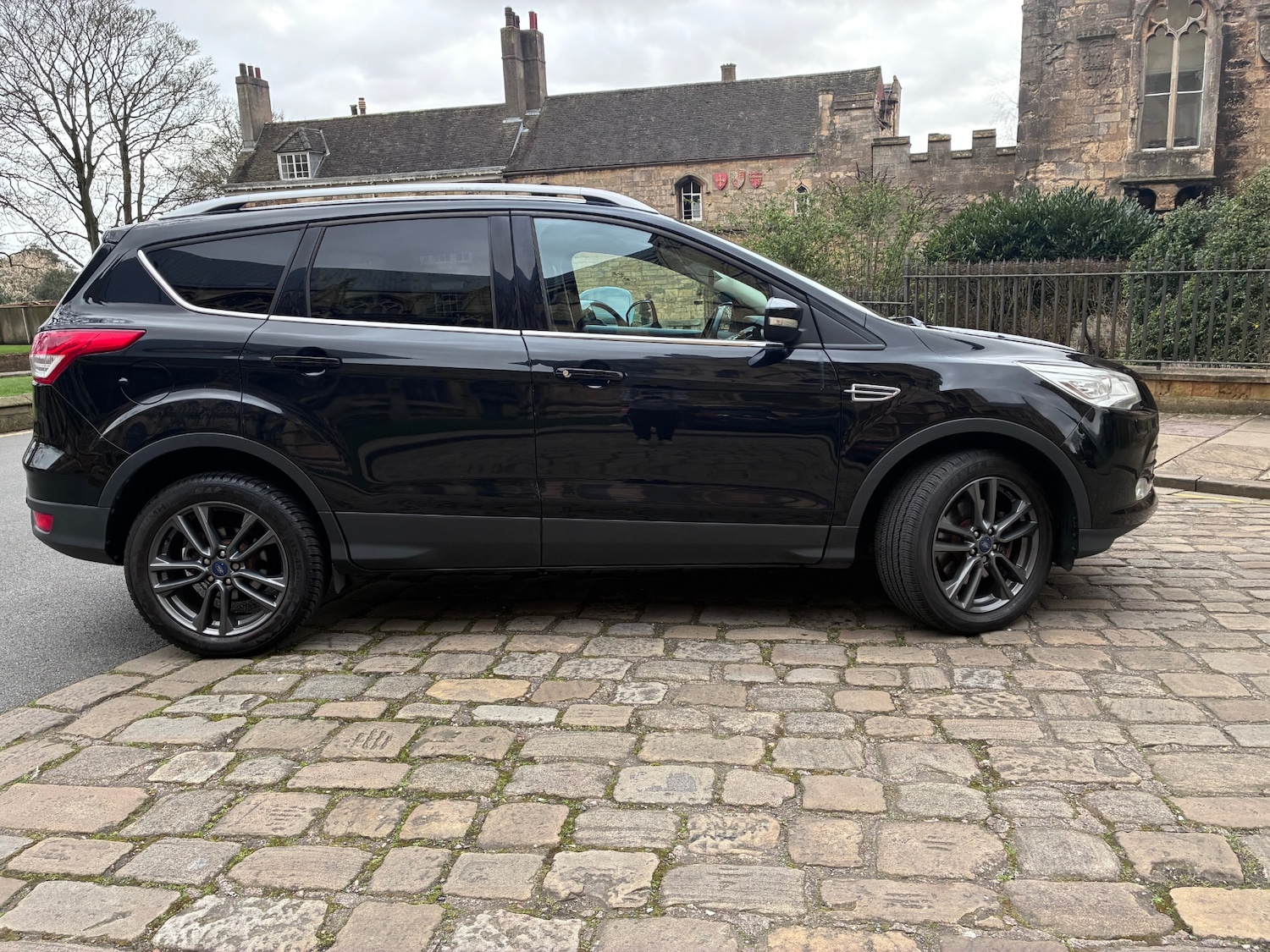 Used Ford Kuga 2015 for sale - 77873642: Photo 3