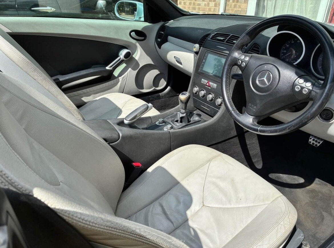 Used Mercedes-Benz SLK 2005 for sale - 77418572: Photo 11