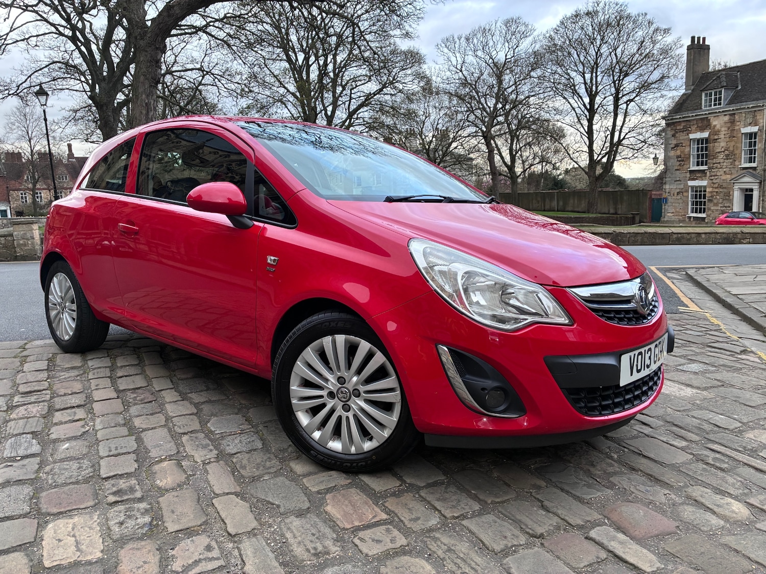 Used Vauxhall Corsa 2013 for sale - 77974009: Photo 2