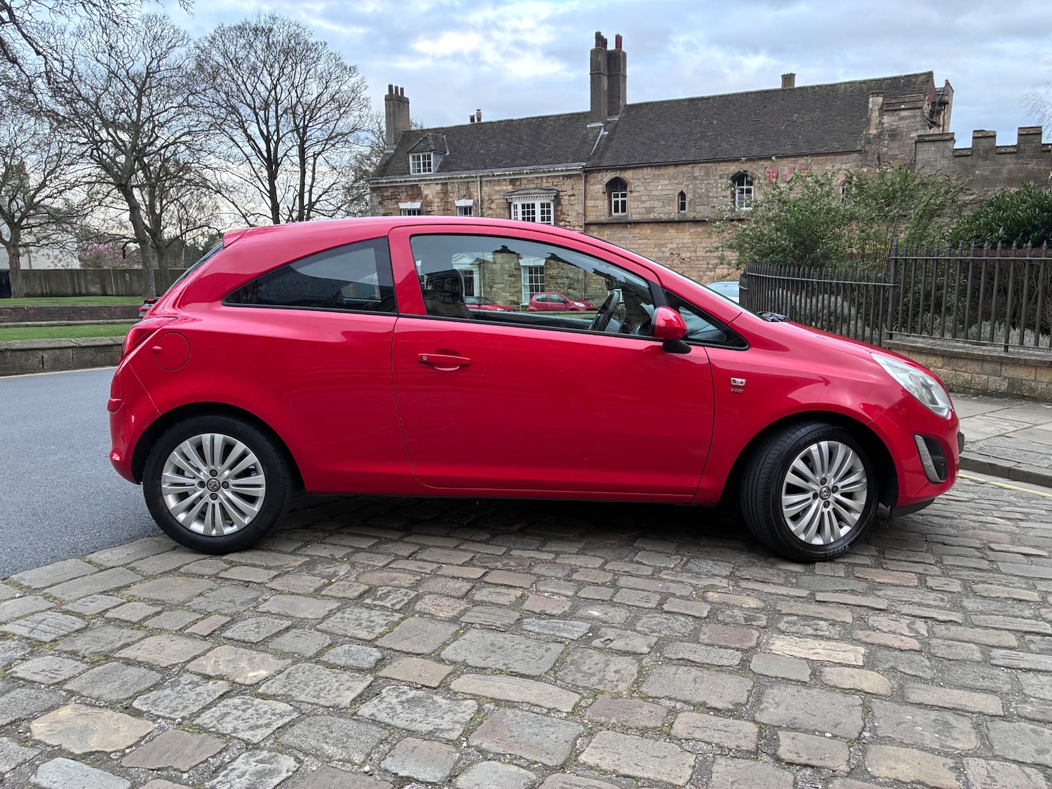 Used Vauxhall Corsa 2013 for sale - 77974009: Photo 9