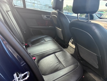 Used Jaguar XF 2010 for sale - 79011527: Photo