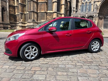 Used Peugeot 208 2016 for sale - 78656910: Photo