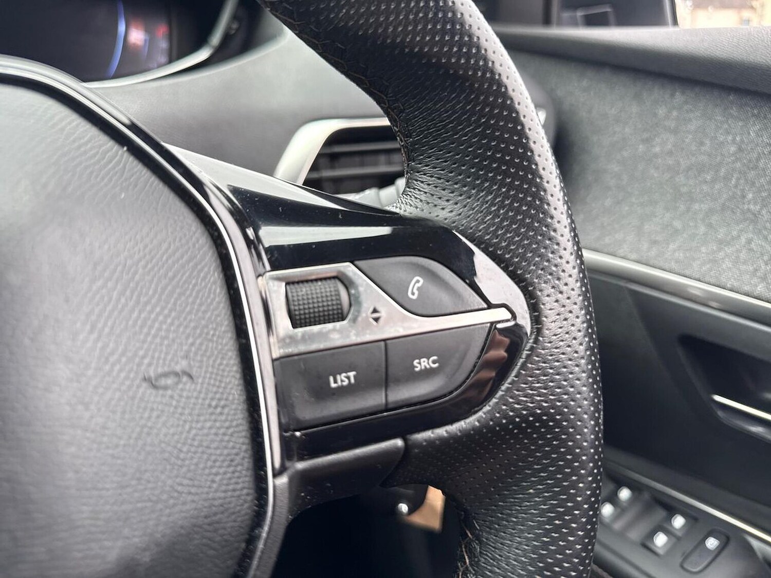 Used Peugeot 5008 2019 for sale - 78195327: Photo 28