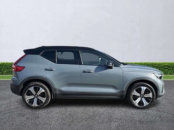 Used Volvo XC40 2023 for sale - 79868191: Photo
