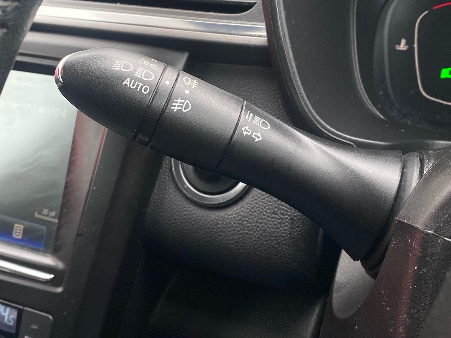 Used Renault Kadjar 2017 for sale - 76769989: Photo 28