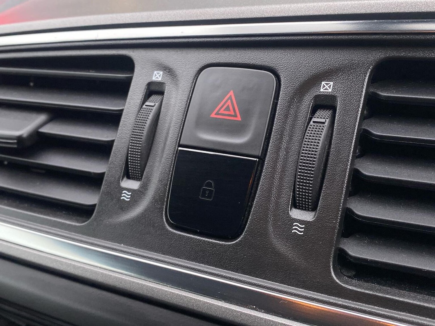 Used Renault Kadjar 2017 for sale - 76769989: Photo 29