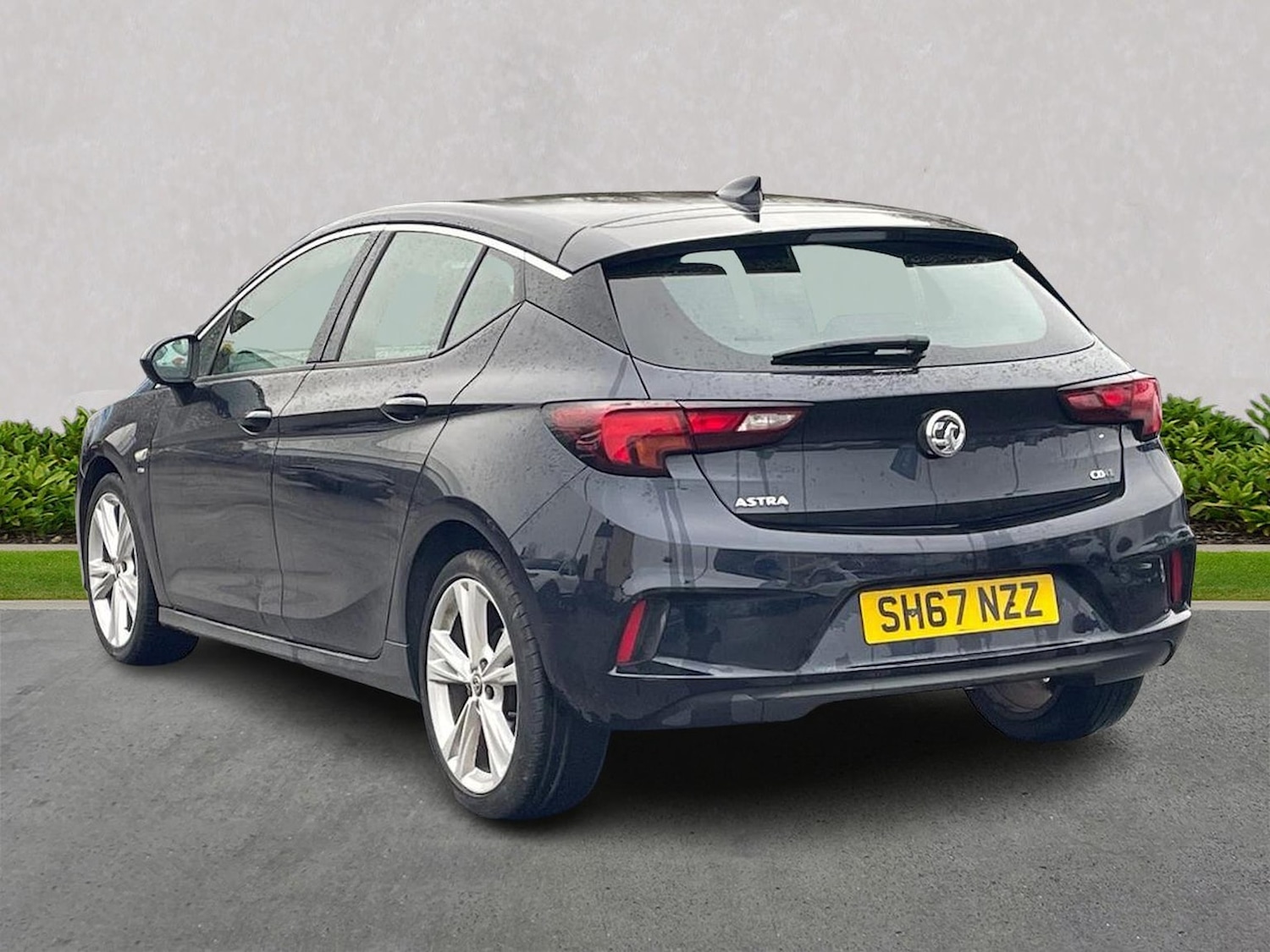 Used Vauxhall Astra 2017 for sale - 78195371: Photo 2