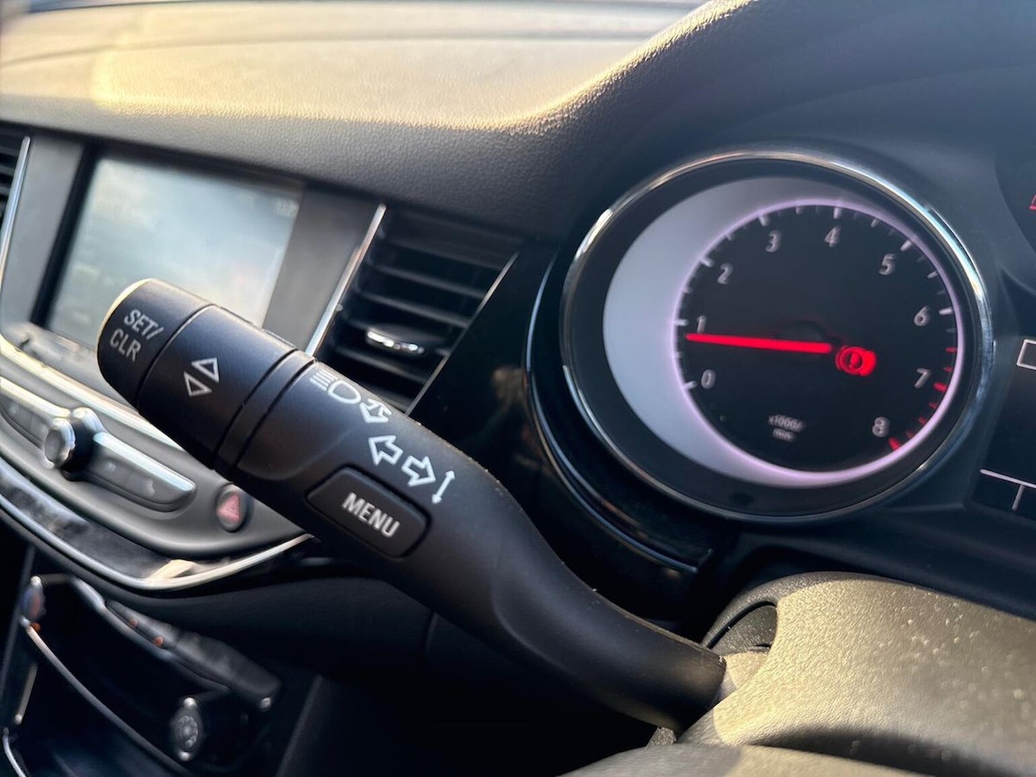 Used Vauxhall Astra 2018 for sale - 77001845: Photo 29