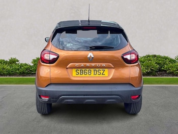 Used Renault Captur 2018 for sale - 78614861: Photo