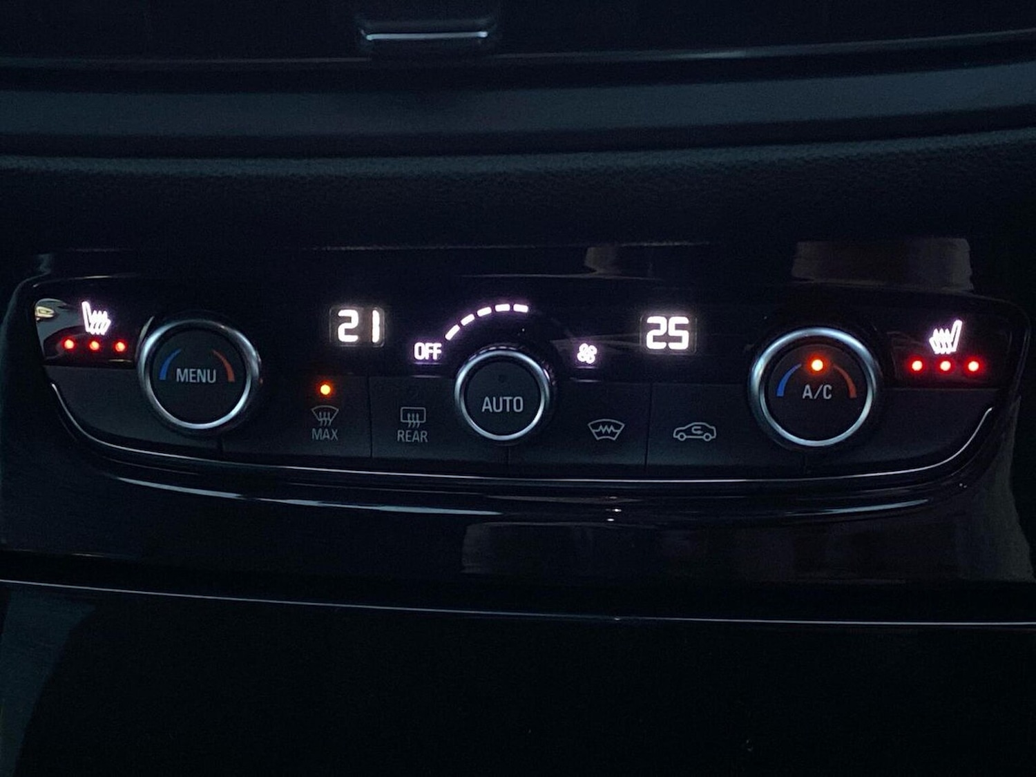 Used Vauxhall Grandland 2022 for sale - 76791834: Photo 12