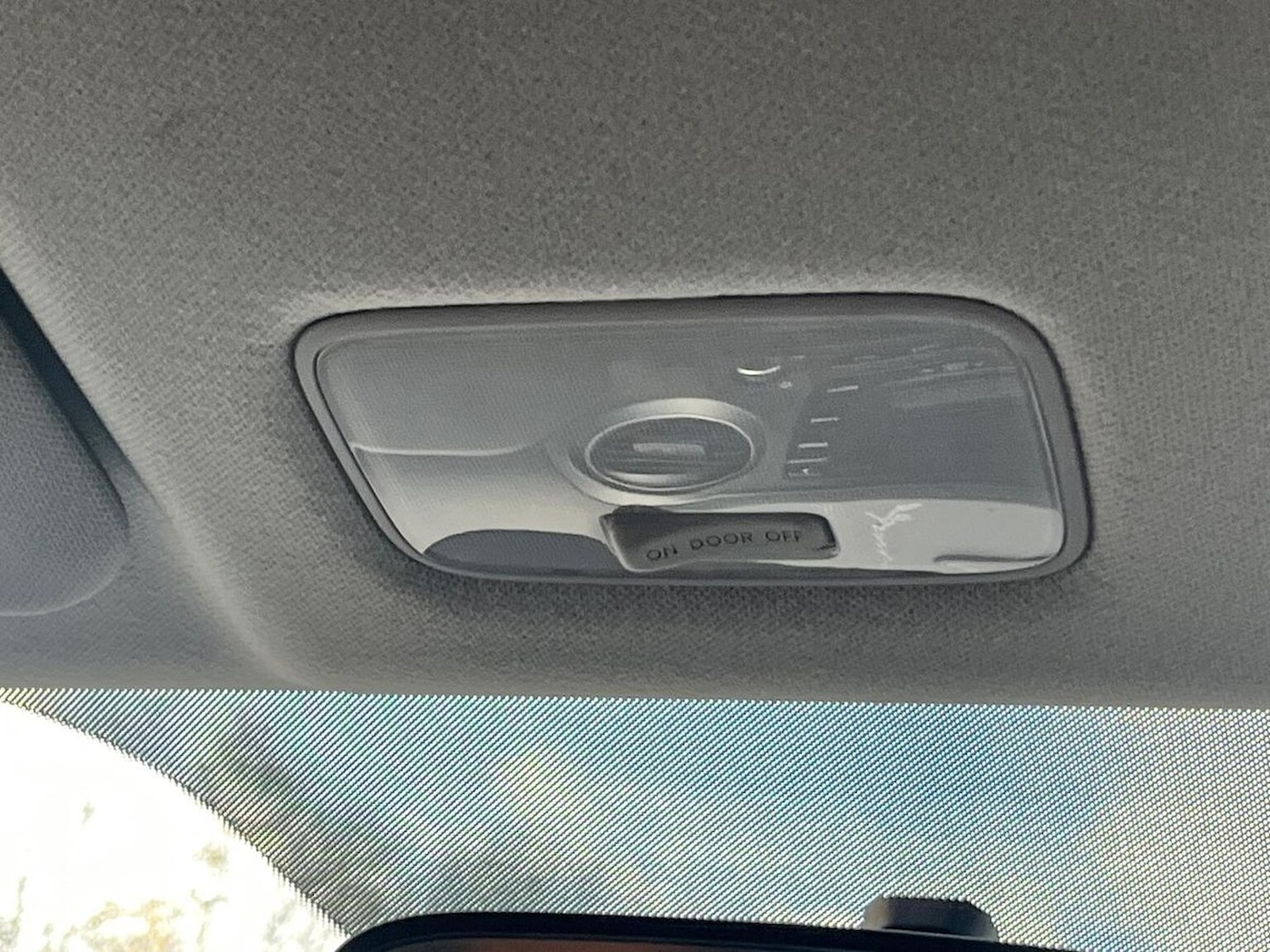 Used Hyundai i10 2017 for sale - 76735627: Photo 14