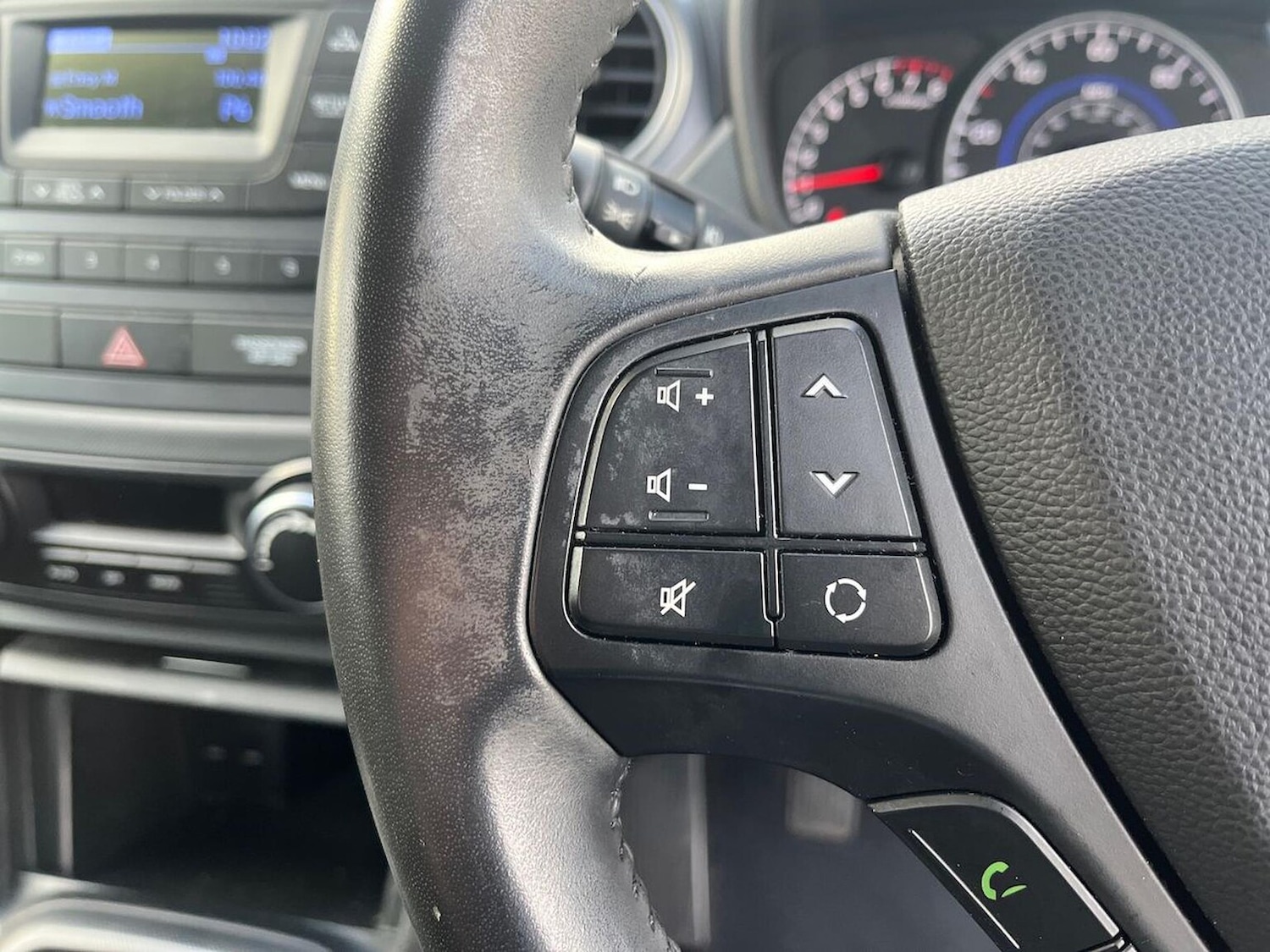 Used Hyundai i10 2017 for sale - 76735627: Photo 24