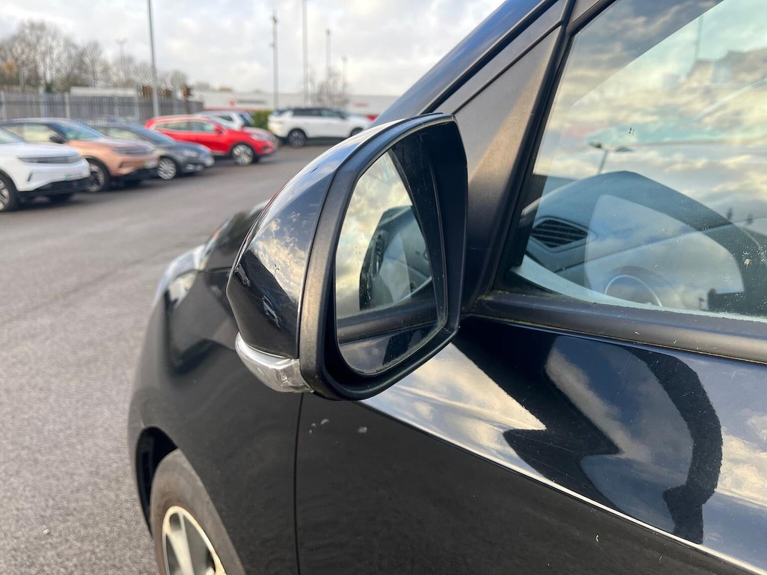 Used Hyundai i10 2017 for sale - 76735627: Photo 31