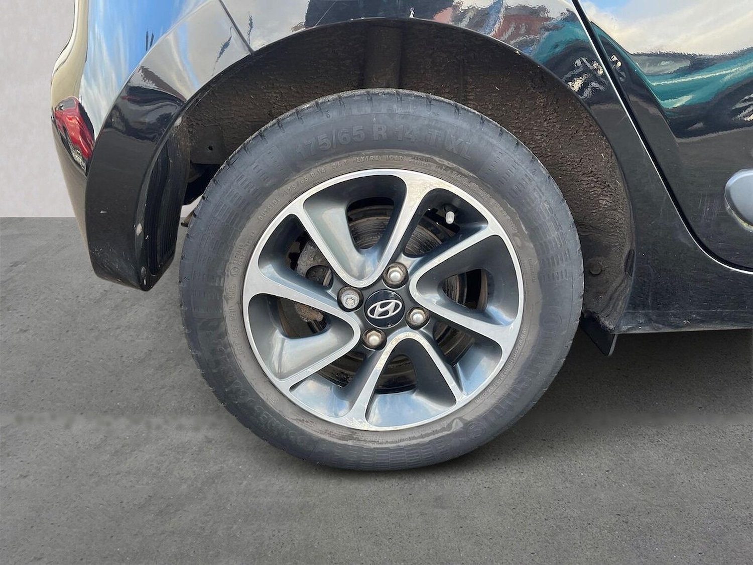 Used Hyundai i10 2017 for sale - 76735627: Photo 6