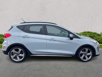 Used Ford Fiesta 2020 for sale - 76478181: Photo