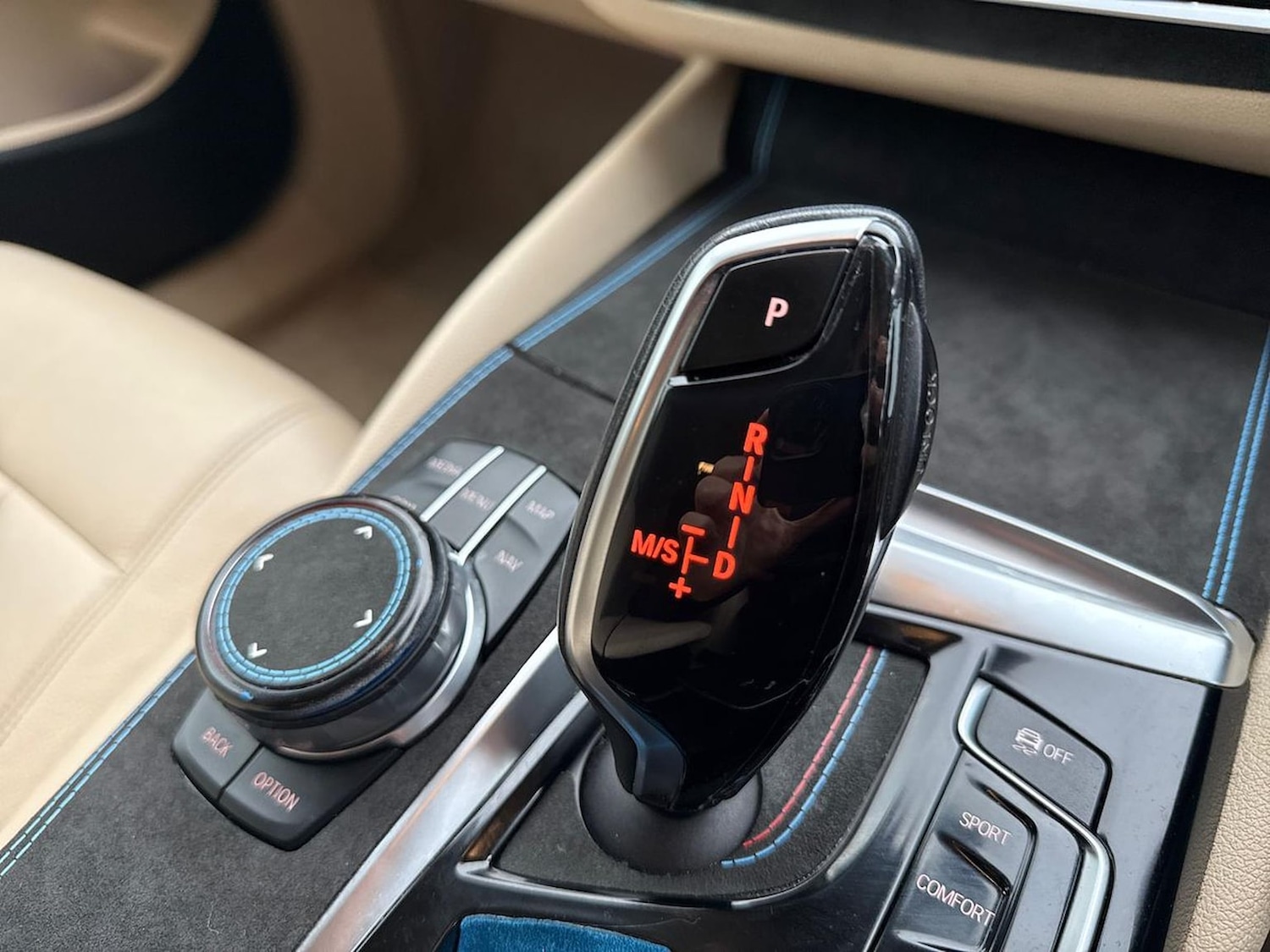 Used BMW 6 Series 2018 for sale - 76713180: Photo 42