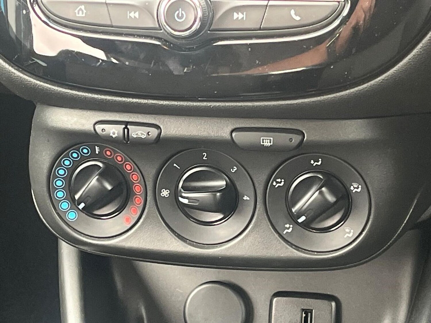 Used Vauxhall Corsa 2018 for sale - 76430815: Photo 12