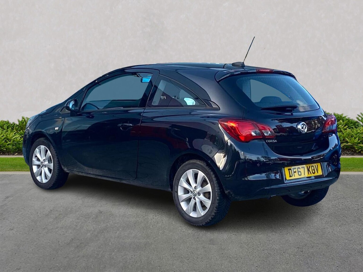 Used Vauxhall Corsa 2017 for sale - 76449592: Photo 2