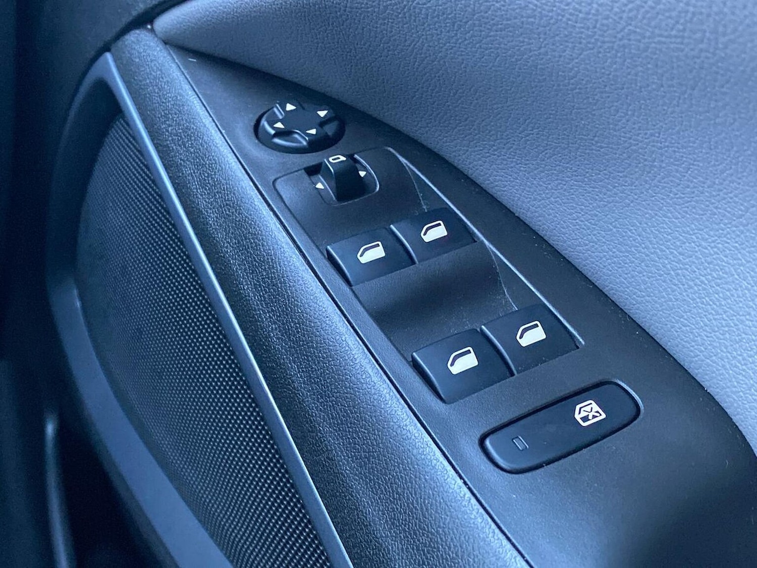 Used Vauxhall Crossland X 2020 for sale - 76382658: Photo 21