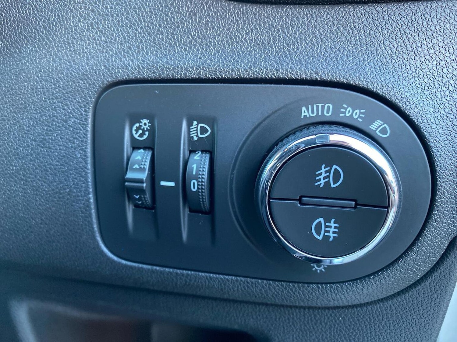 Used Vauxhall Crossland X 2020 for sale - 76382658: Photo 30