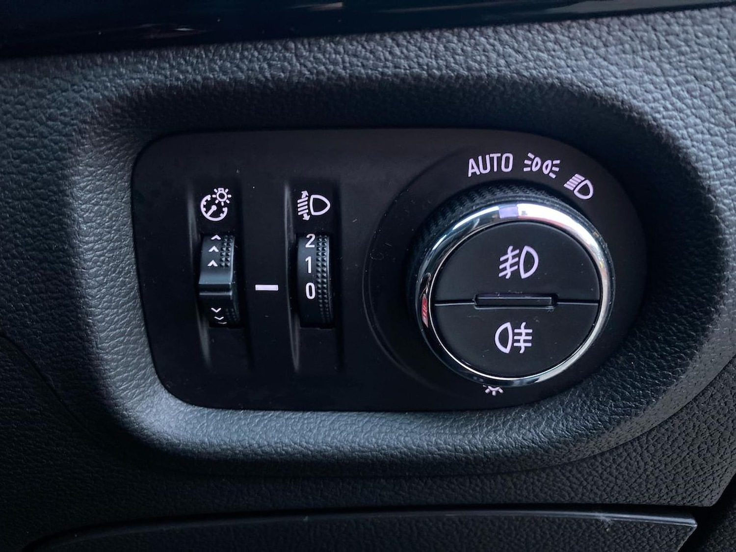 Used Vauxhall Astra 2018 for sale - 76591390: Photo 29