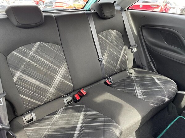 Used Vauxhall Corsa 2015 for sale - 76102476: Photo 16