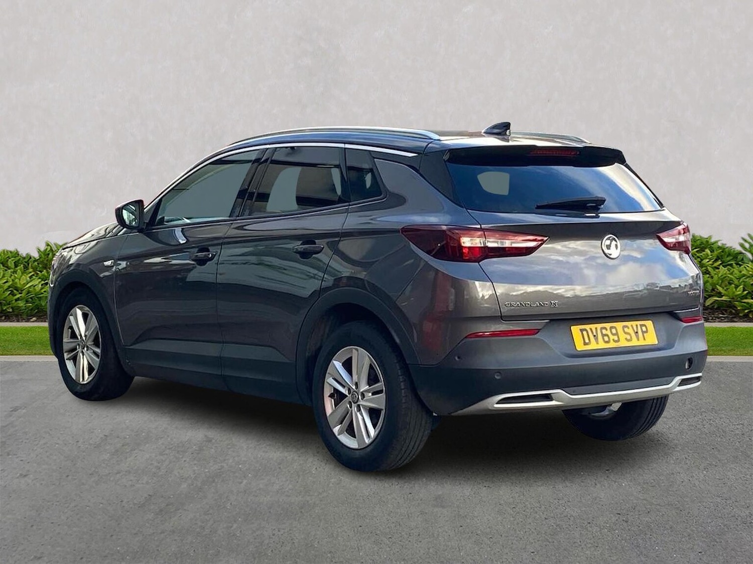 Used Vauxhall Grandland X 2019 for sale - 76365063: Photo 2