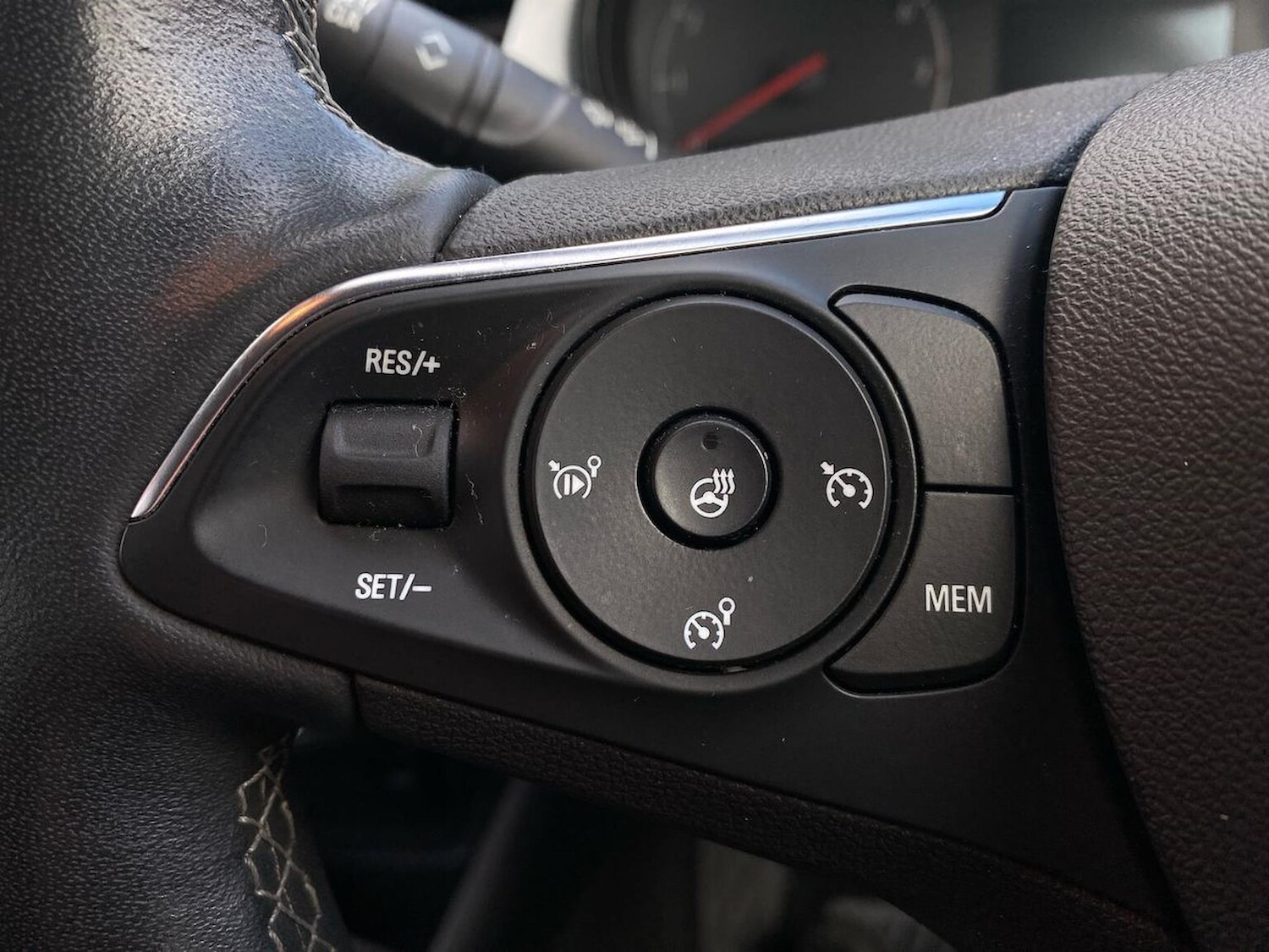 Used Vauxhall Crossland 2021 for sale - 76324585: Photo 24