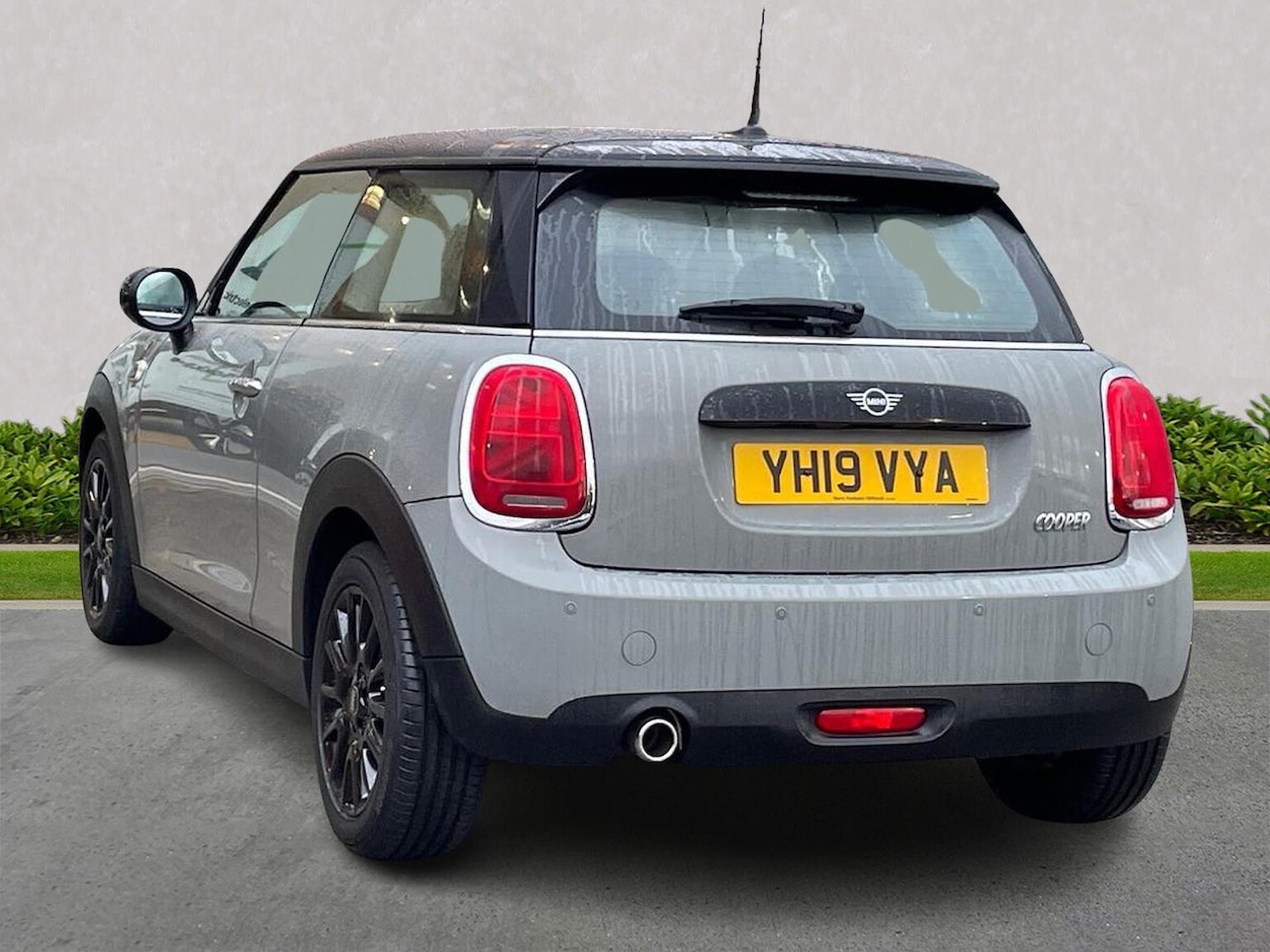 Used MINI Hatch 2019 for sale - 76719326: Photo 2