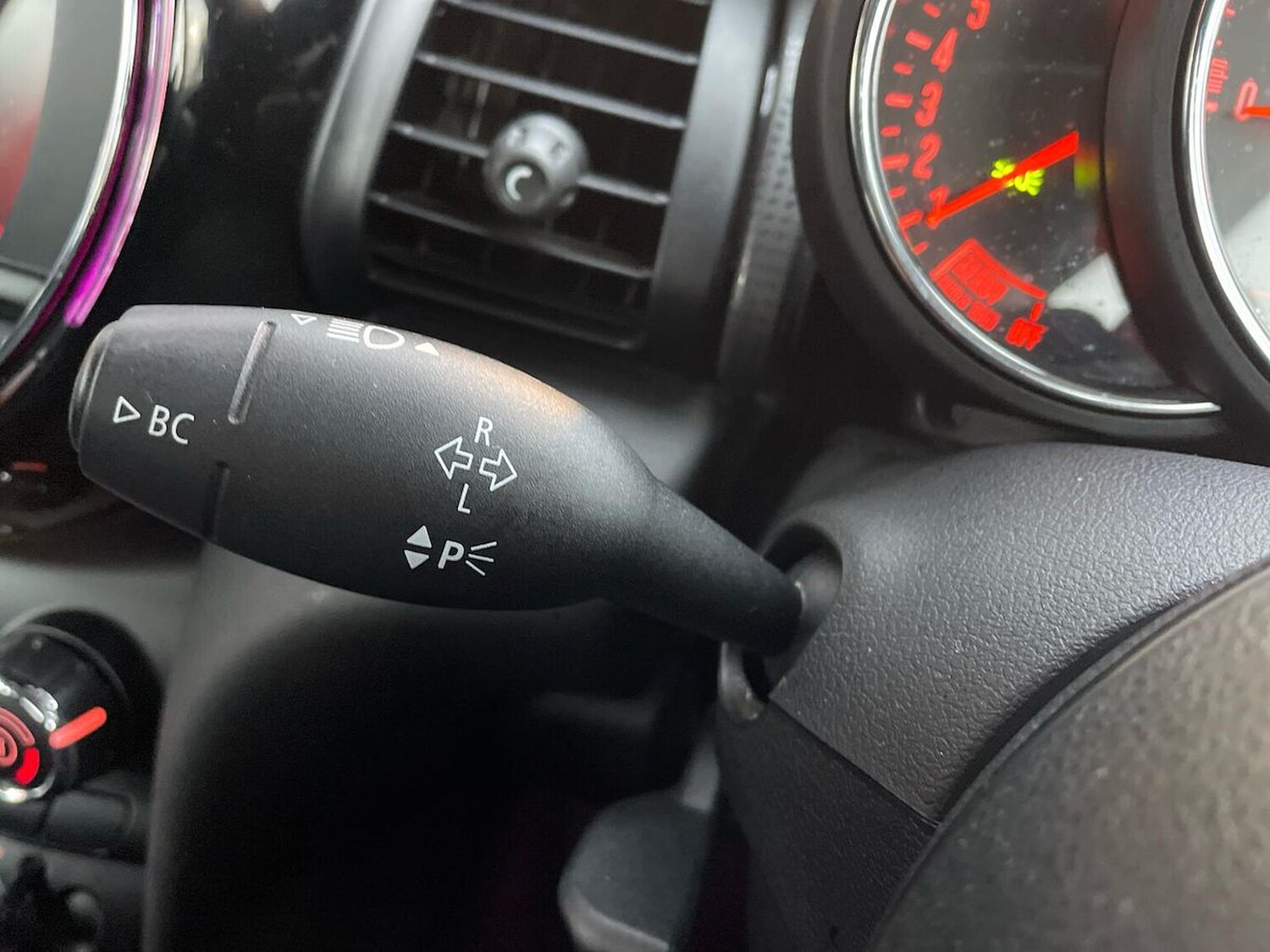 Used MINI Hatch 2019 for sale - 76719326: Photo 28