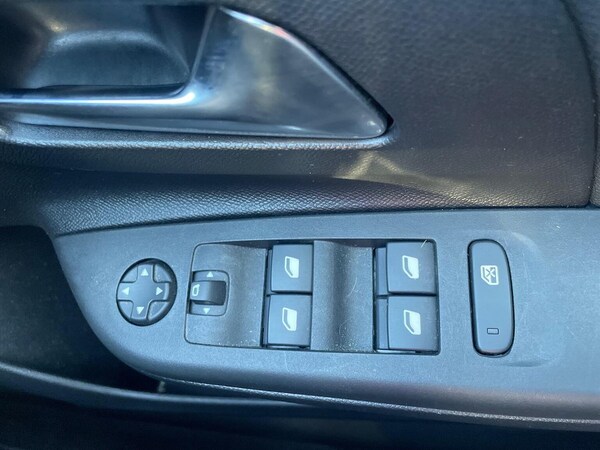 Used Vauxhall Corsa 2022 for sale - 76177630: Photo 22